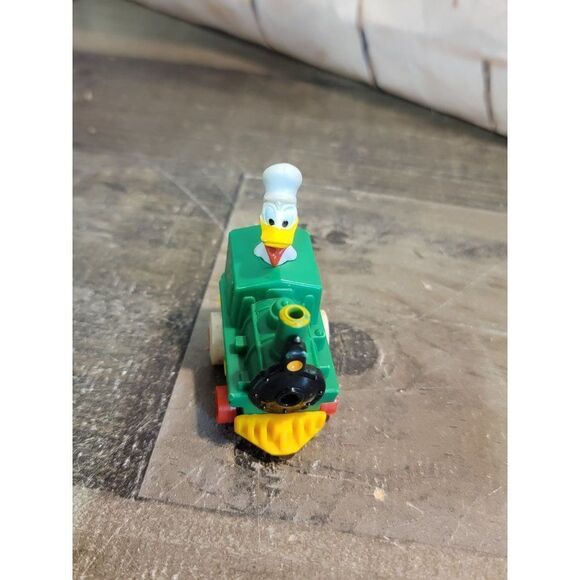 Disney Donald Duck Green train toy figure conductor - Picture 1 of 4